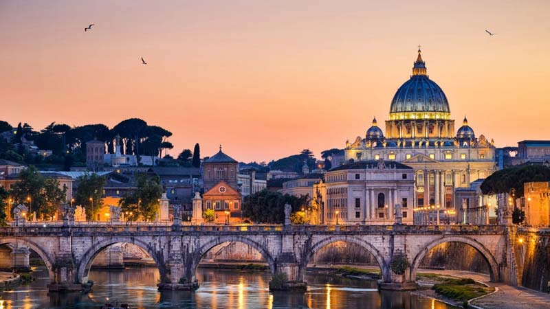 حقاق جالب از واتیکان